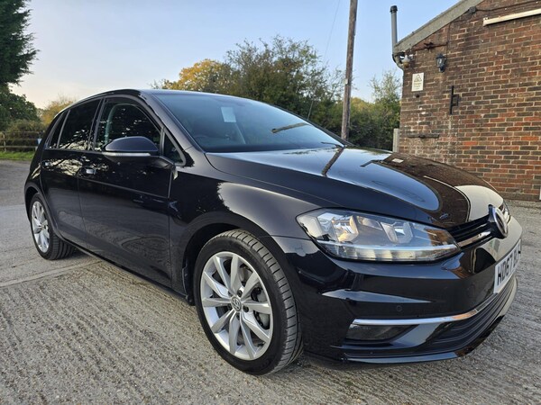 Used Volkswagen Golf 2017 for sale - 76251703: Photo 3