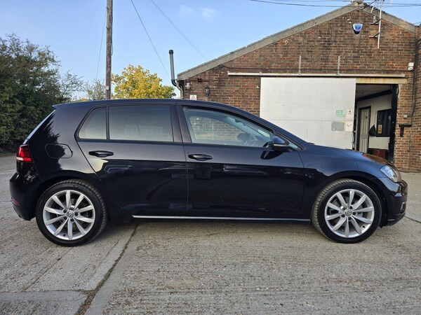 Used Volkswagen Golf 2017 for sale - 76251703: Photo 7