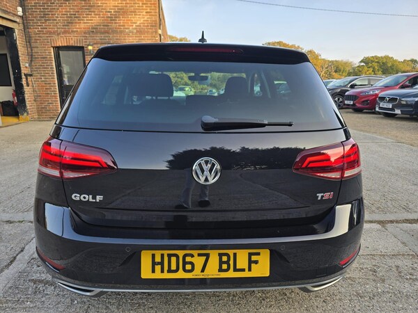 Used Volkswagen Golf 2017 for sale - 76251703: Photo 9