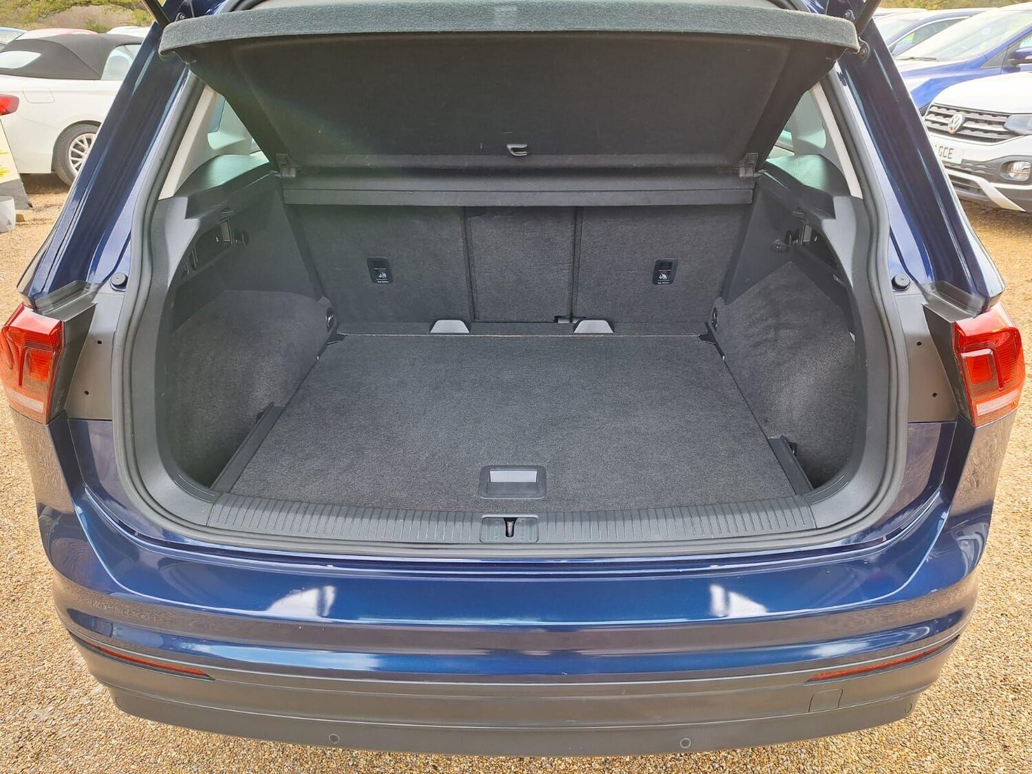 Used Volkswagen Tiguan 2019 for sale - 76474768: Photo 42