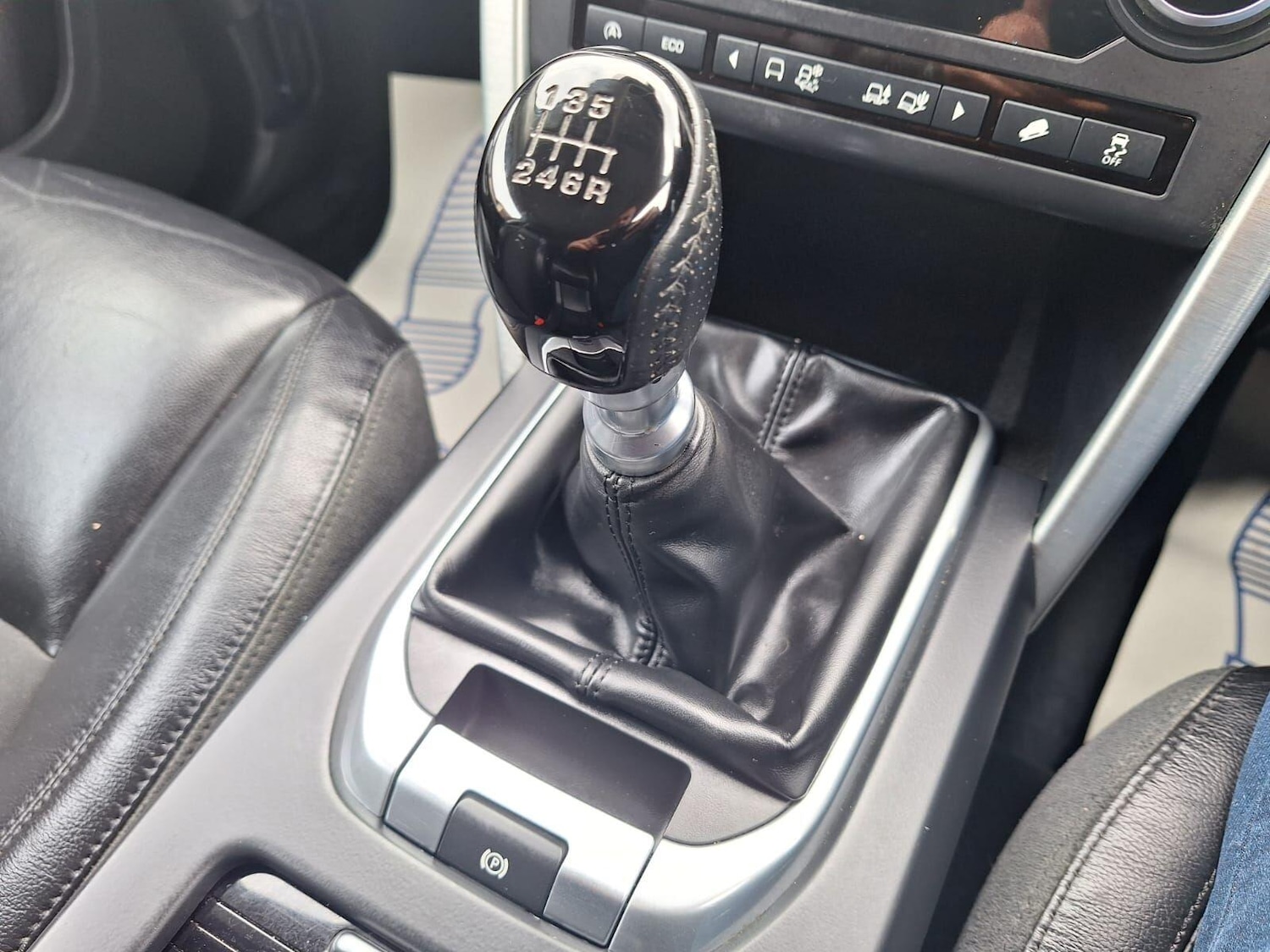Used Land Rover Discovery Sport 2017 for sale - 76361667: Photo 11