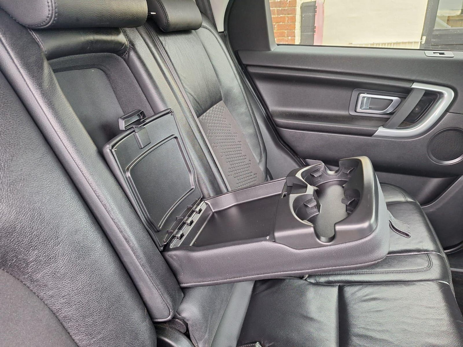 Used Land Rover Discovery Sport 2017 for sale - 76361667: Photo 12