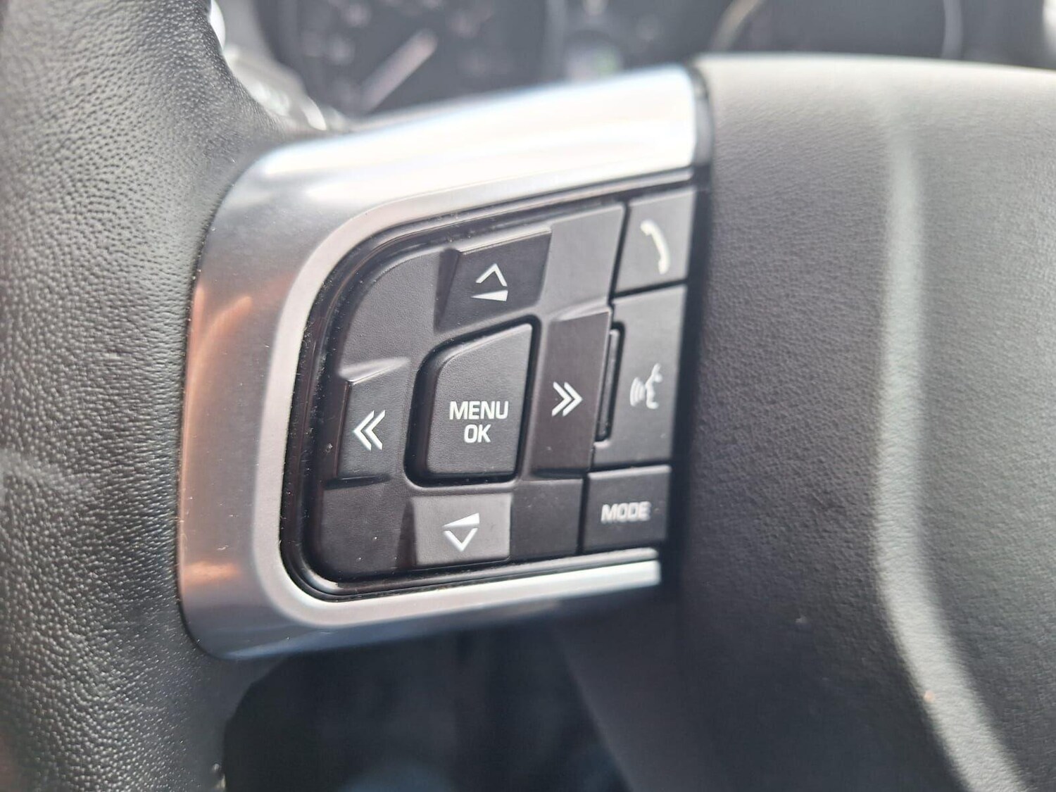 Used Land Rover Discovery Sport 2017 for sale - 76361667: Photo 26
