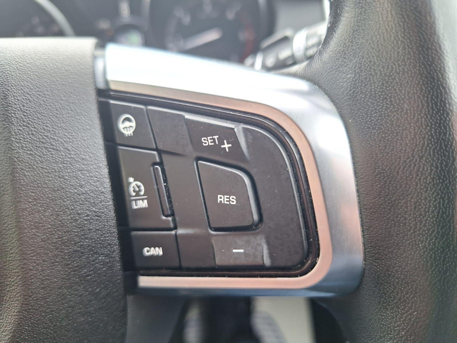 Used Land Rover Discovery Sport 2017 for sale - 76361667: Photo 29