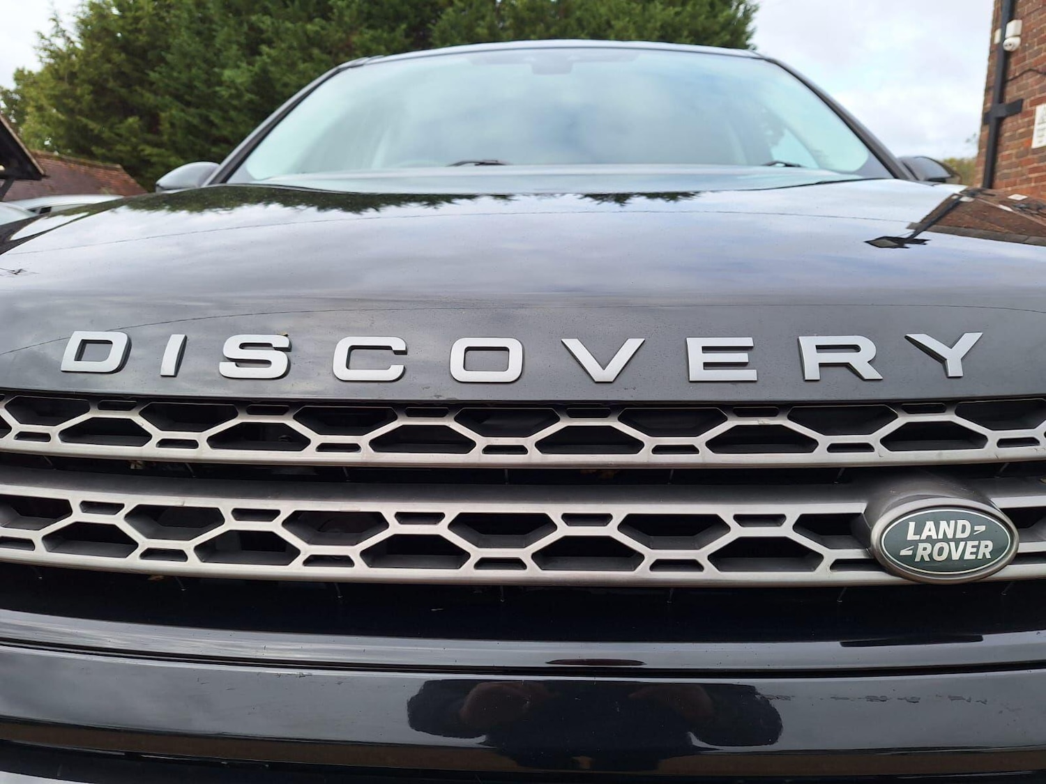 Used Land Rover Discovery Sport 2017 for sale - 76361667: Photo 3
