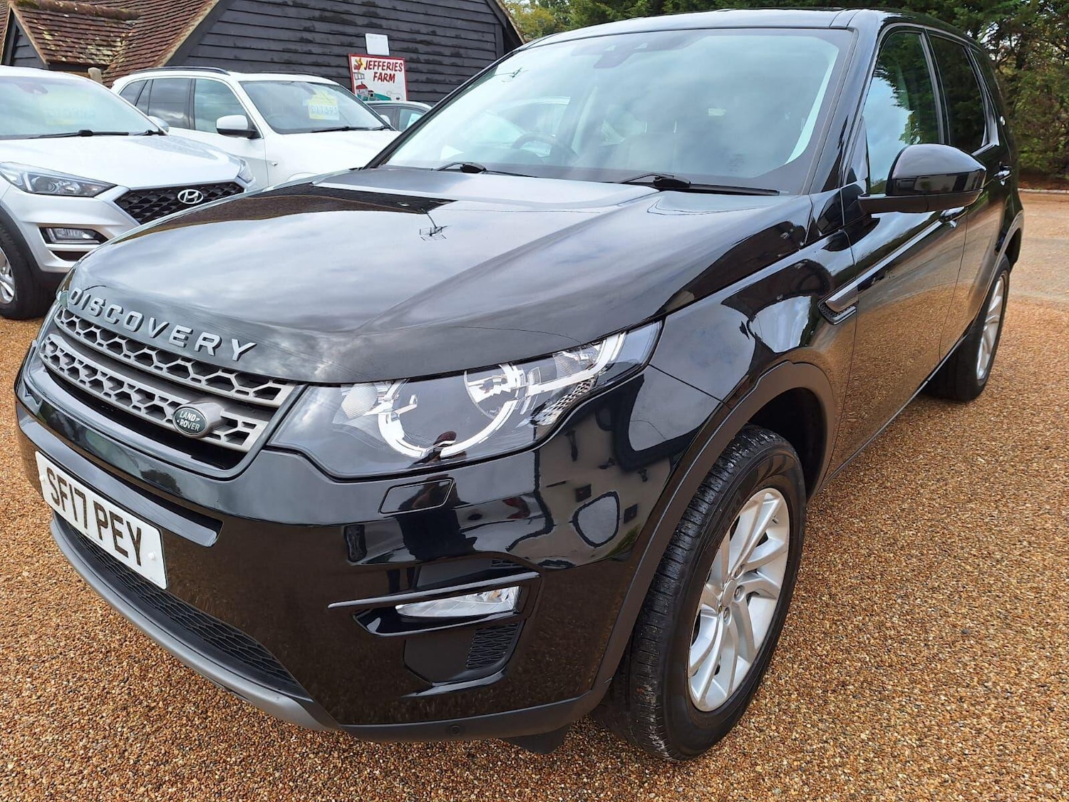 Used Land Rover Discovery Sport 2017 for sale - 76361667: Photo 4