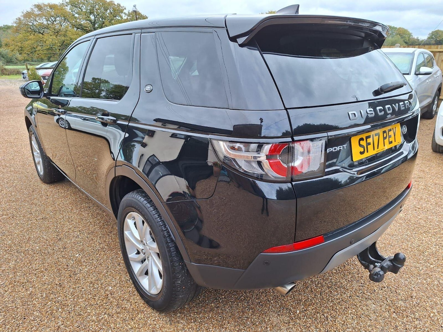 Used Land Rover Discovery Sport 2017 for sale - 76361667: Photo 6