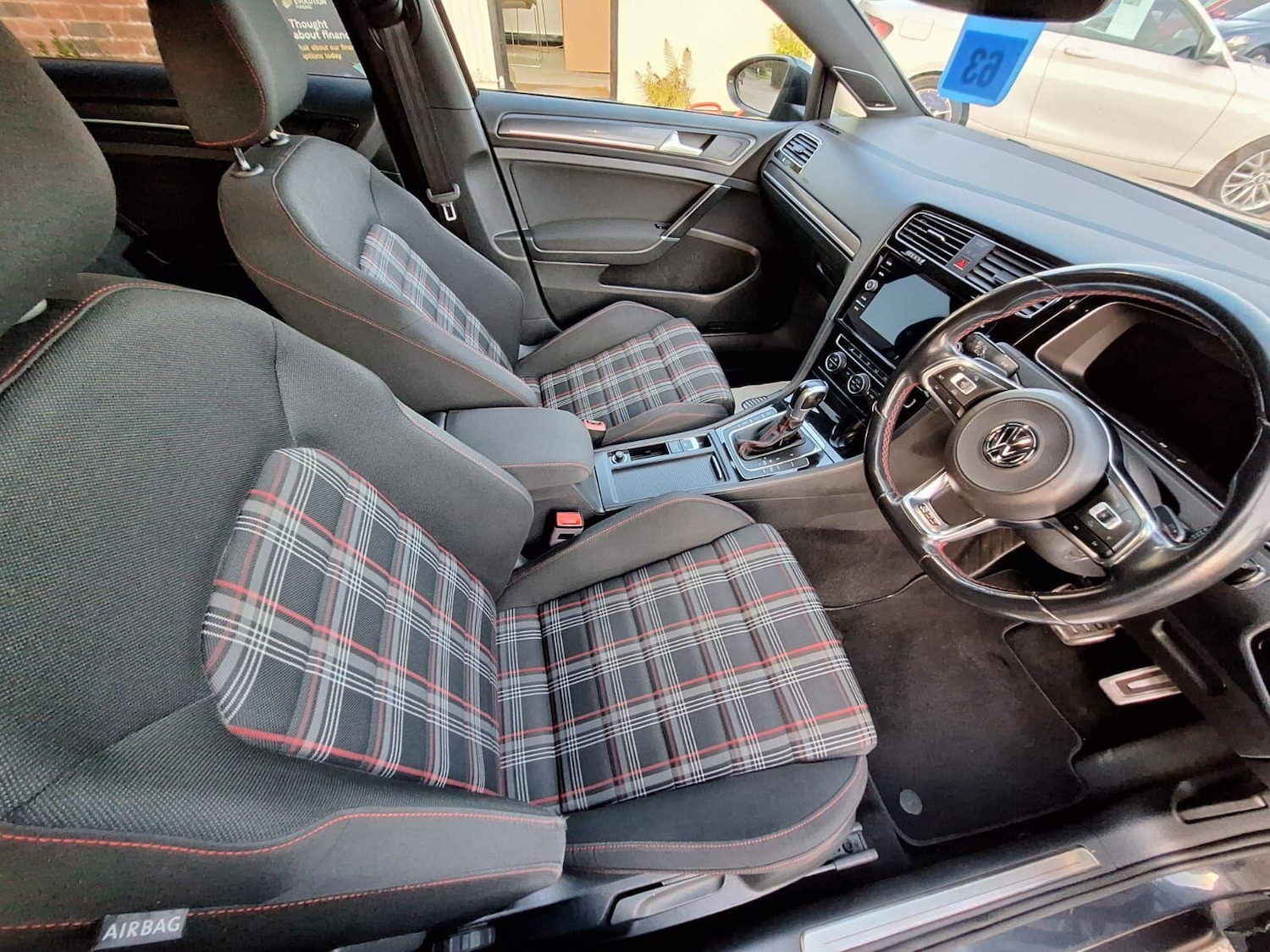 Used Volkswagen Golf 2018 for sale - 76400596: Photo 10