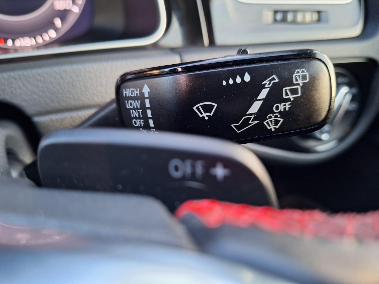 Used Volkswagen Golf 2018 for sale - 76400596: Photo 21