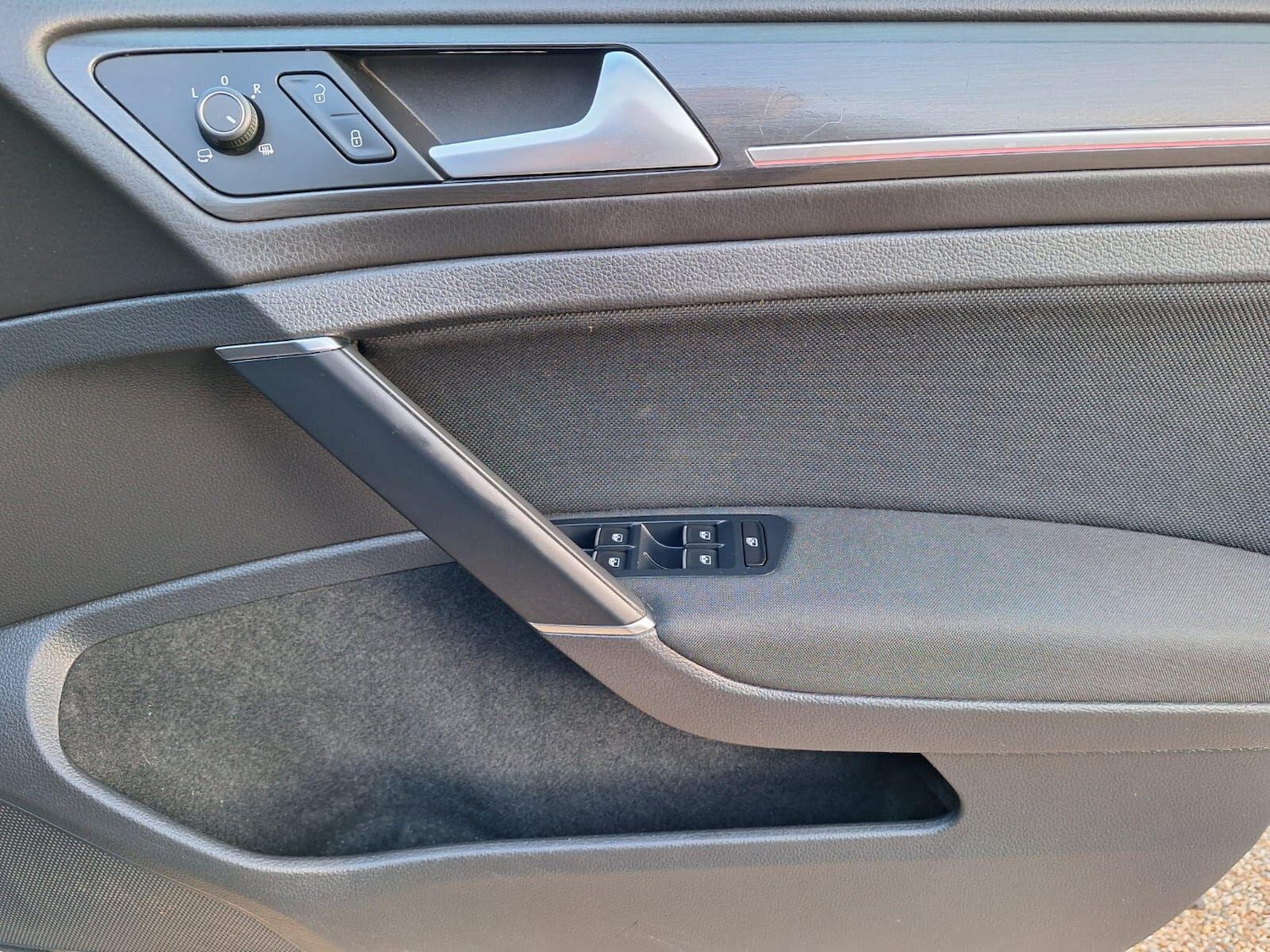 Used Volkswagen Golf 2018 for sale - 76400596: Photo 31