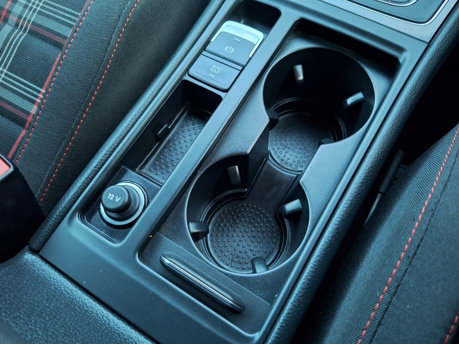 Used Volkswagen Golf 2018 for sale - 76400596: Photo 55