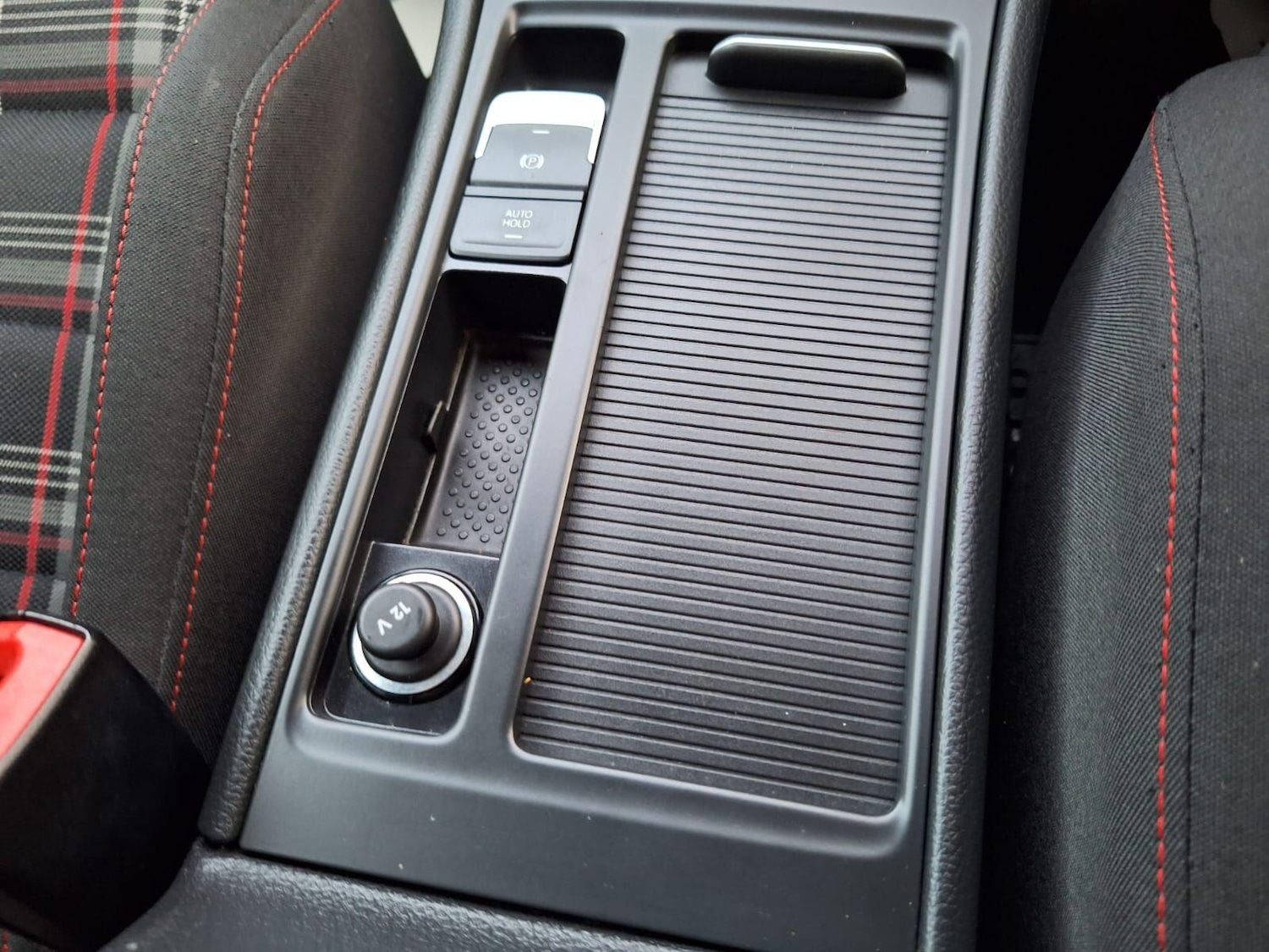 Used Volkswagen Golf 2018 for sale - 76400596: Photo 57