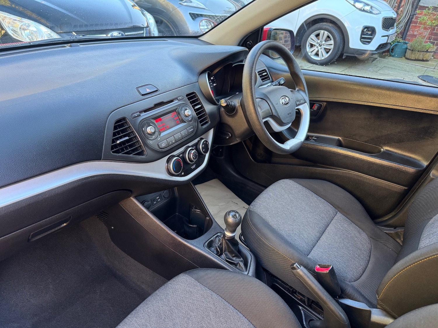 Used Kia Picanto 2015 for sale - 76374956: Photo 21