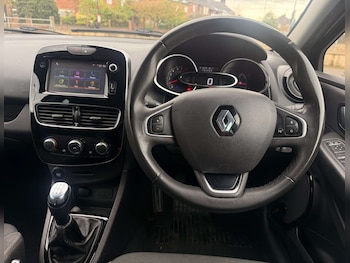 Used Renault Clio 2018 for sale - 78344171: Photo