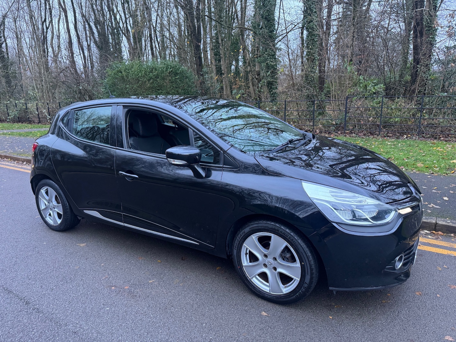 Used Renault Clio 2014 for sale - 76854640: Photo 6