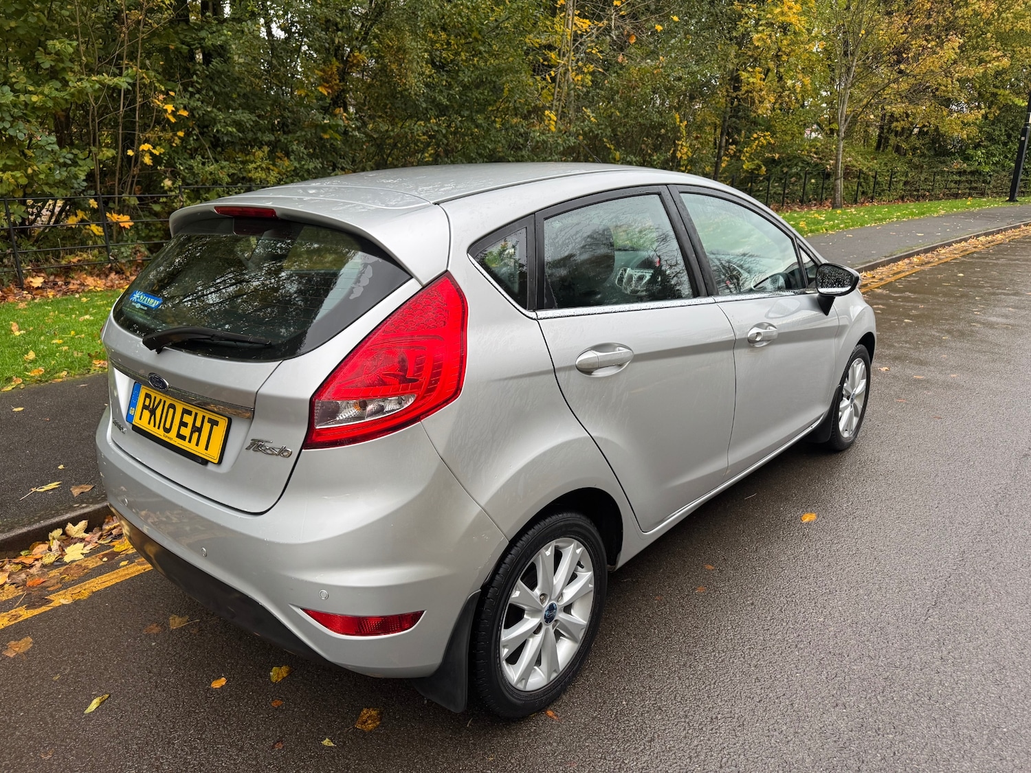 Used Ford Fiesta 2010 for sale - 76466669: Photo 12
