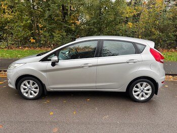 Used Ford Fiesta 2010 for sale - 76466669: Photo