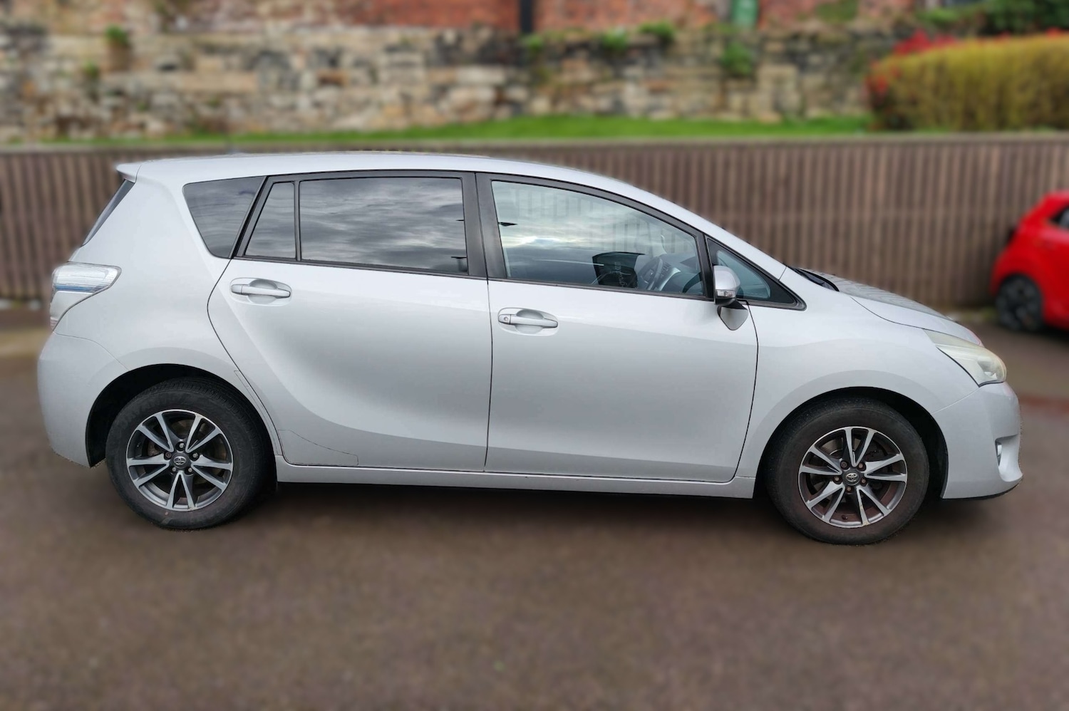 Used Toyota Verso 2013 for sale - 78067408: Photo 2