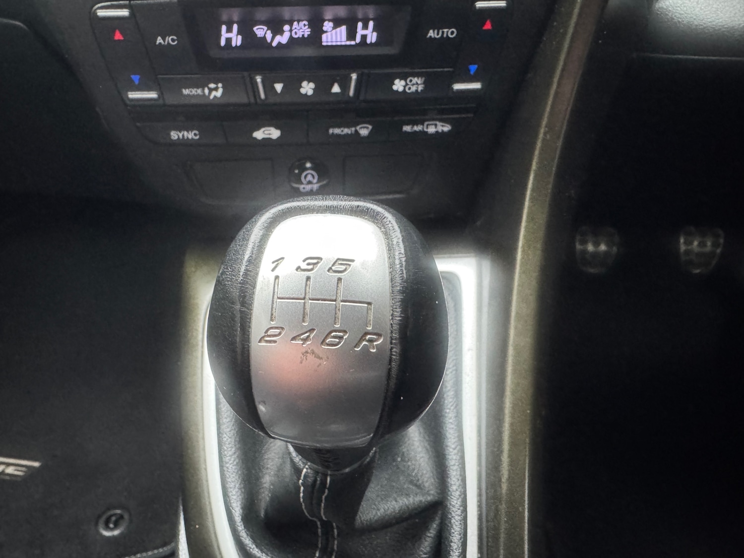 Used Honda Civic 2013 for sale - 77518986: Photo 33