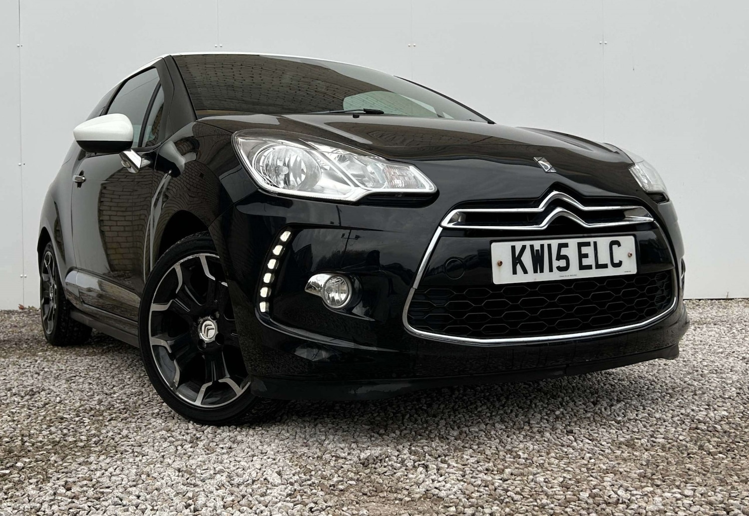 Used Citroen DS3 2015 for sale - 76526487: Photo 1