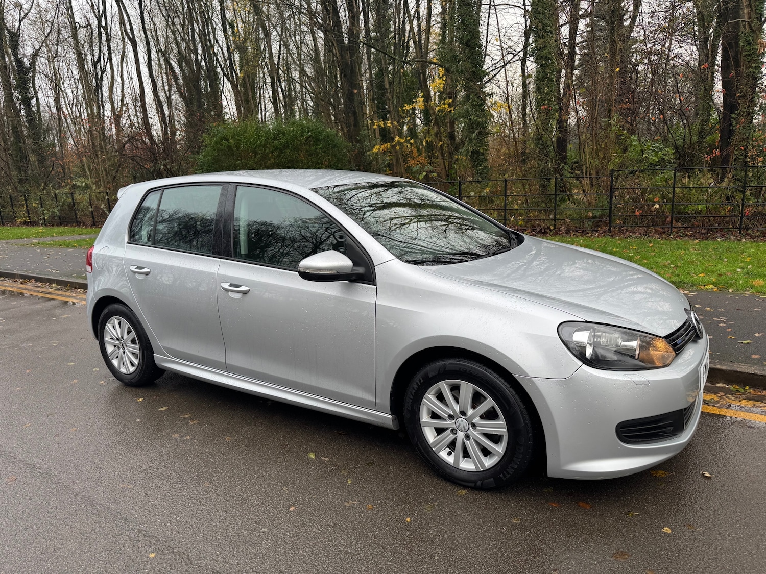 Used Volkswagen Golf 2011 for sale - 76931134: Photo 1