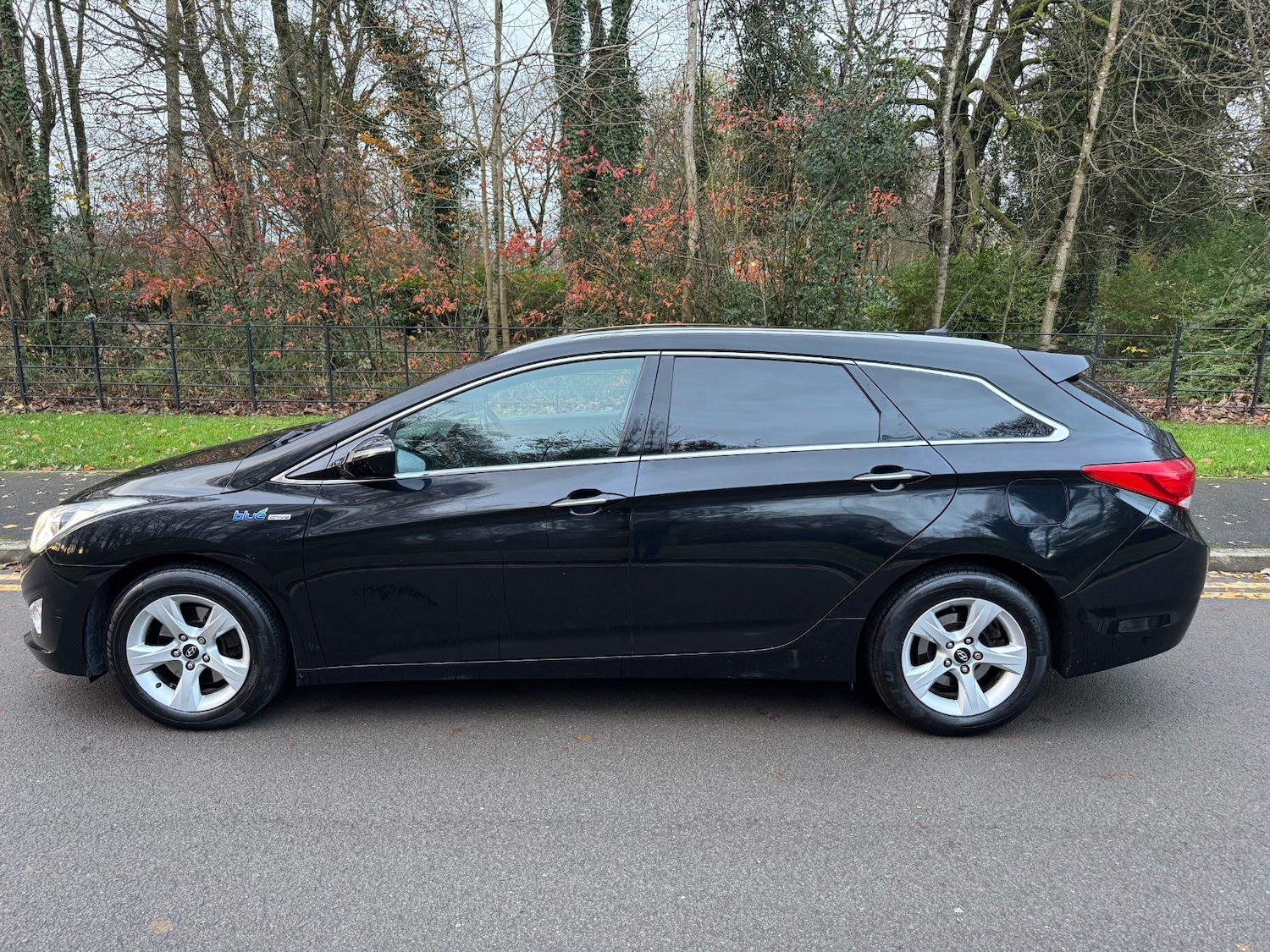 Used Hyundai i40 2013 for sale - 76796642: Photo 2