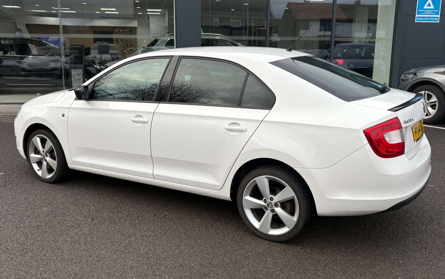 Used Skoda Rapid 2014 for sale - 77420499: Photo 2