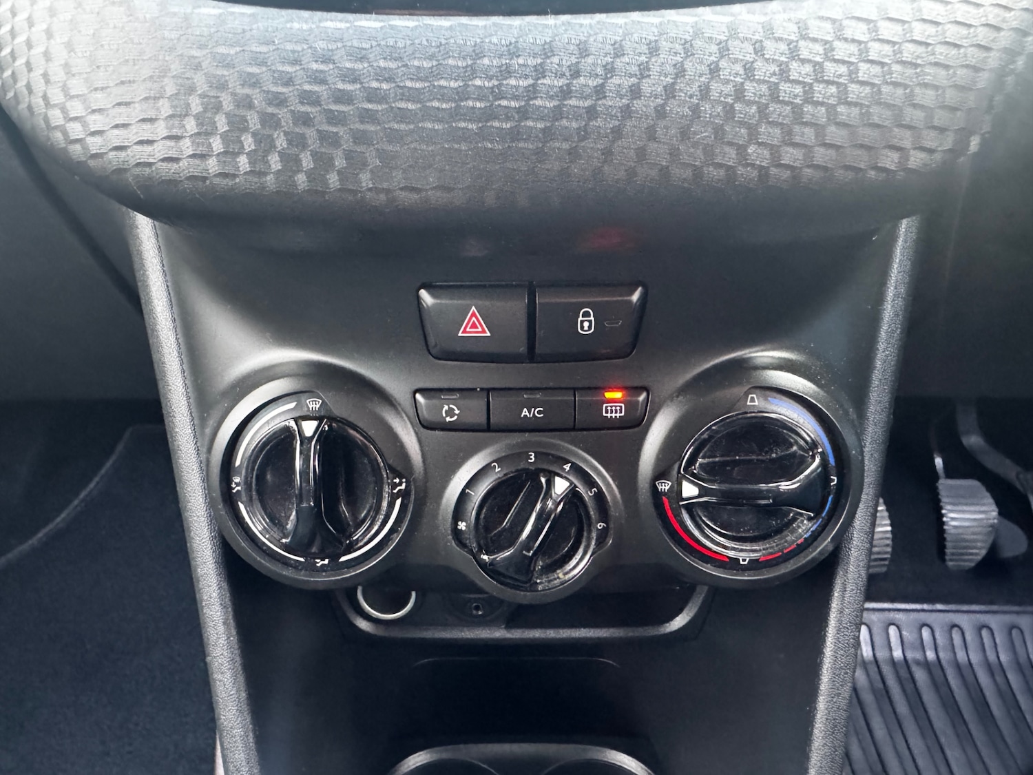 Used Peugeot 2008 2016 for sale - 78028551: Photo 25