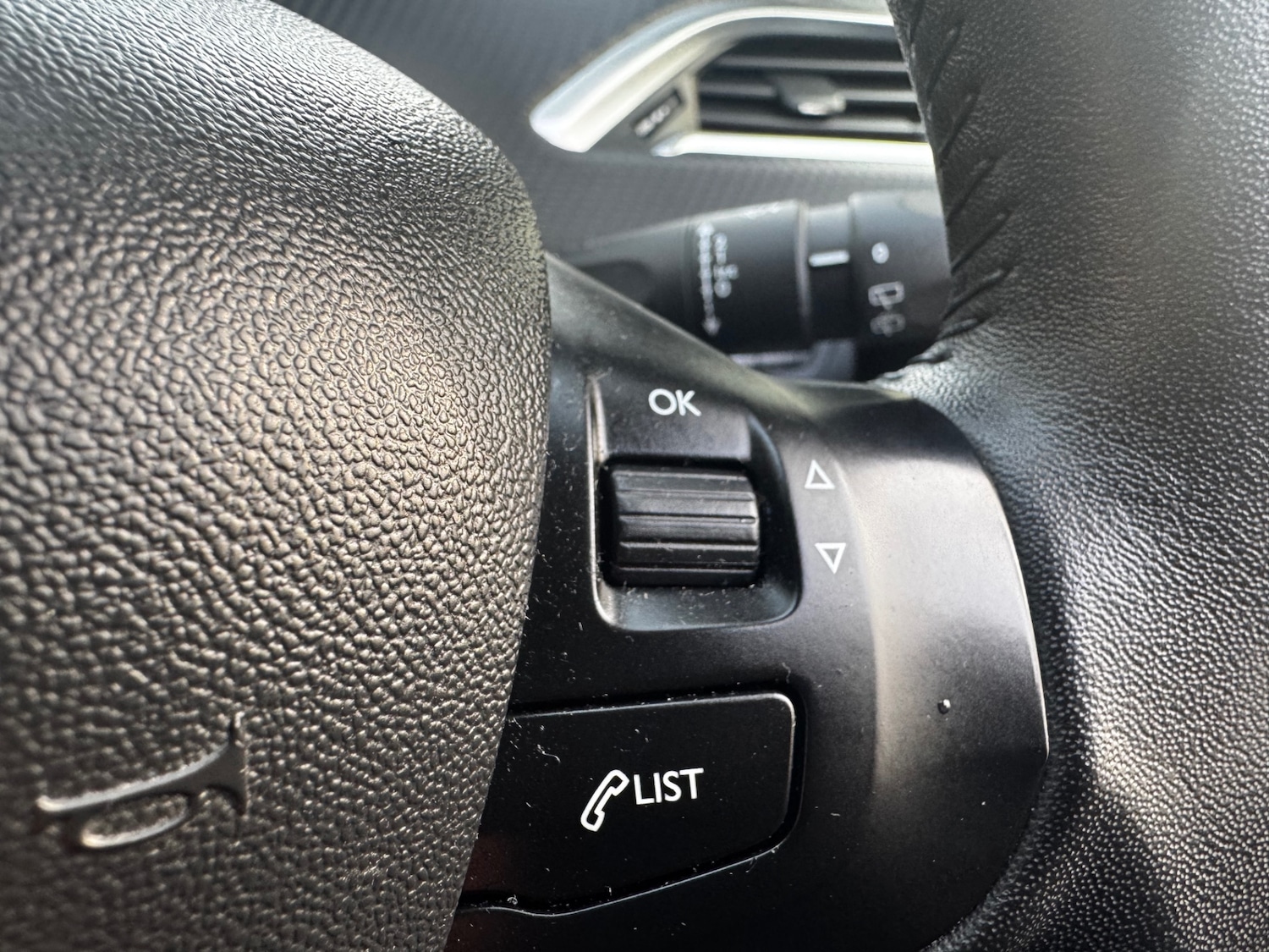 Used Peugeot 2008 2016 for sale - 78028551: Photo 28