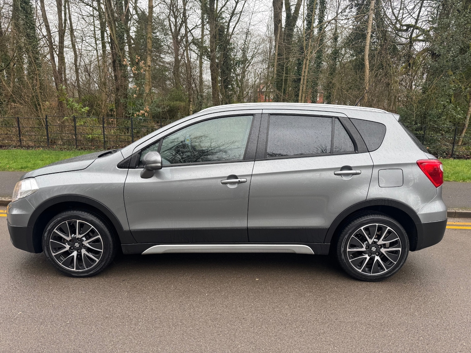 Used Suzuki SX4 S-Cross 2015 for sale - 77676572: Photo 2