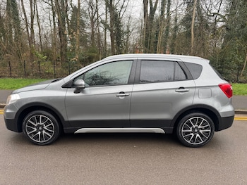 Used Suzuki SX4 S-Cross 2015 for sale - 77676572: Photo