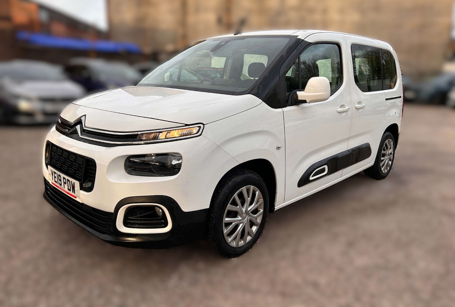 Used Citroen Berlingo 2019 for sale - 77318658: Photo 2
