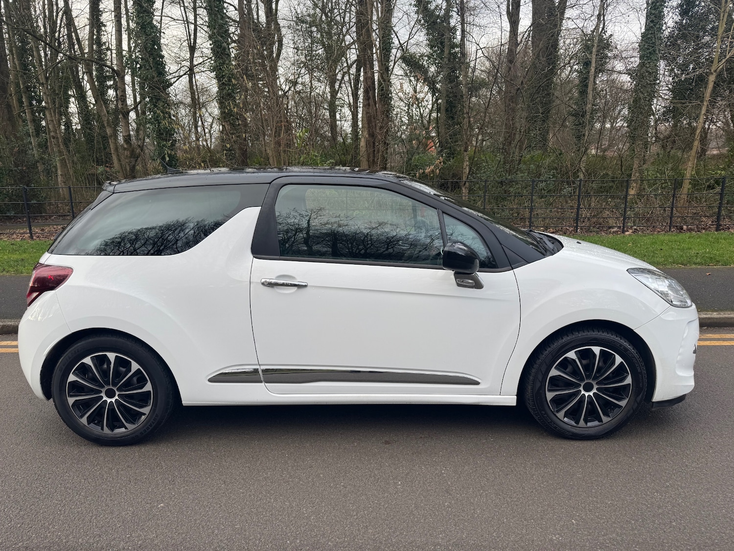 Used Citroen DS3 2013 for sale - 77318581: Photo 8