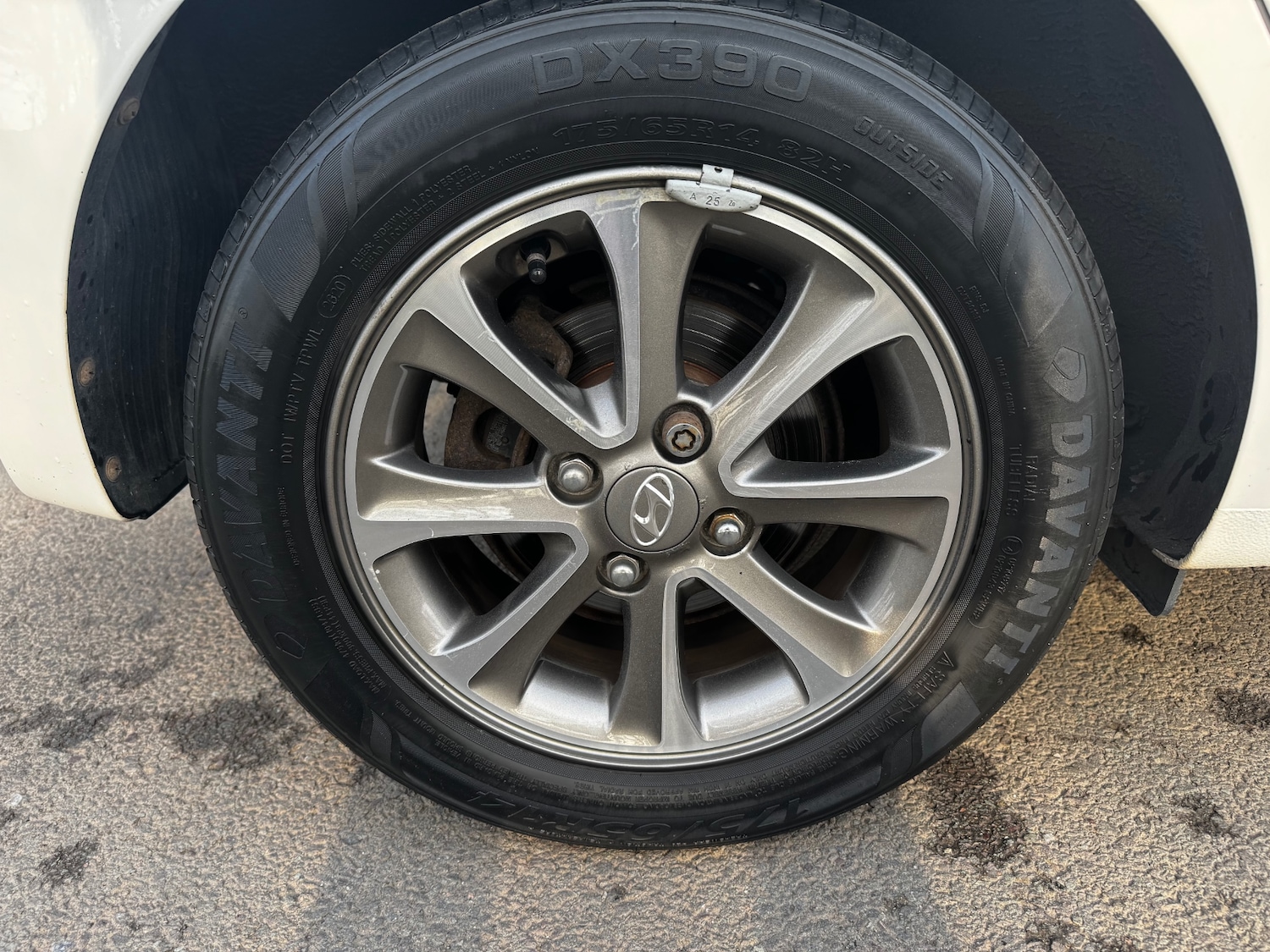 Used Hyundai i10 2014 for sale - 78028299: Photo 15