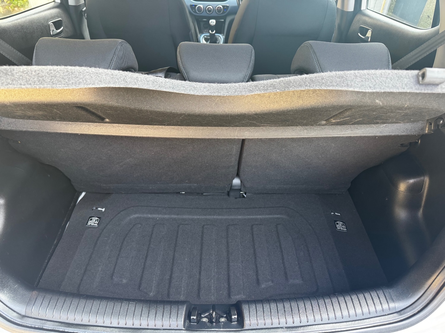 Used Hyundai i10 2014 for sale - 78028299: Photo 24