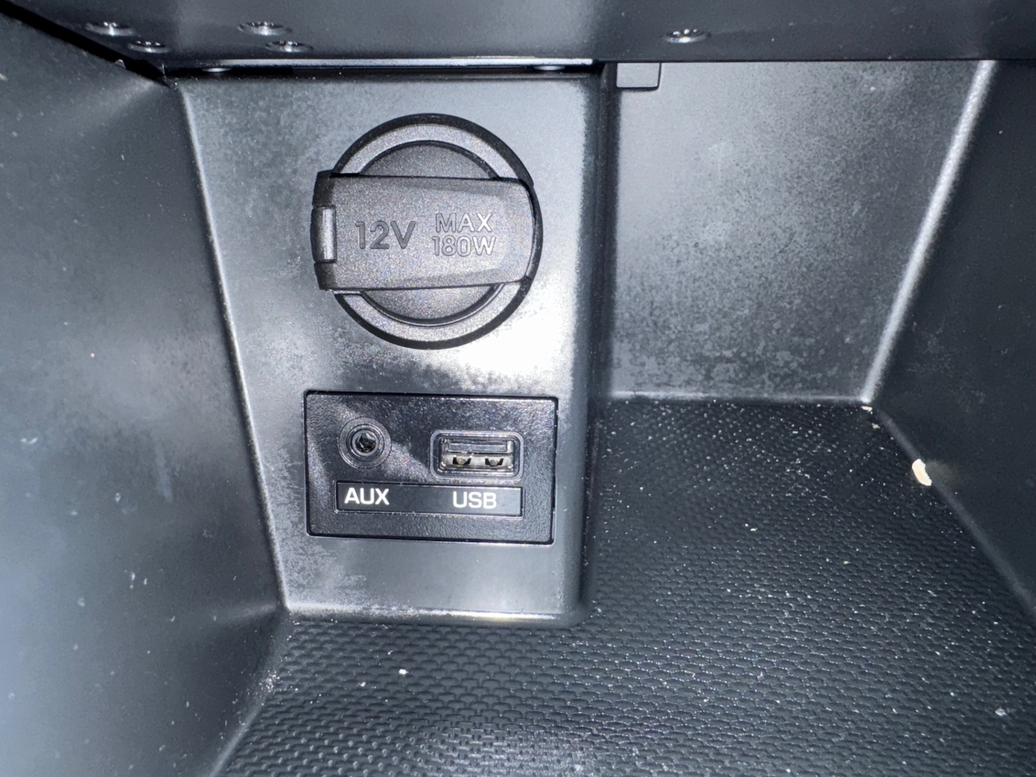 Used Hyundai i10 2014 for sale - 78028299: Photo 29