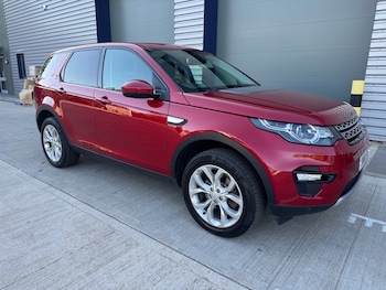 Used Land Rover Discovery Sport 2016 for sale - 79463676: Photo
