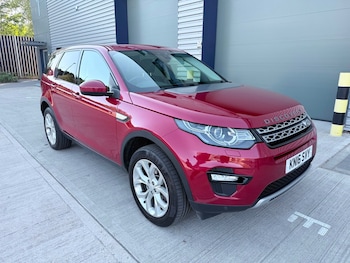 Used Land Rover Discovery Sport 2016 for sale - 79463676: Photo