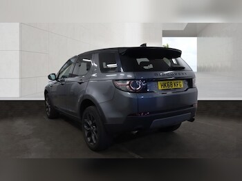 Used Land Rover Discovery Sport 2018 for sale - 79612773: Photo
