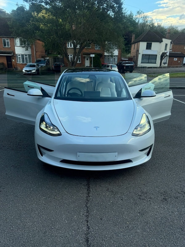 Used Tesla Model 3 for sale - 72294260: Photo 1