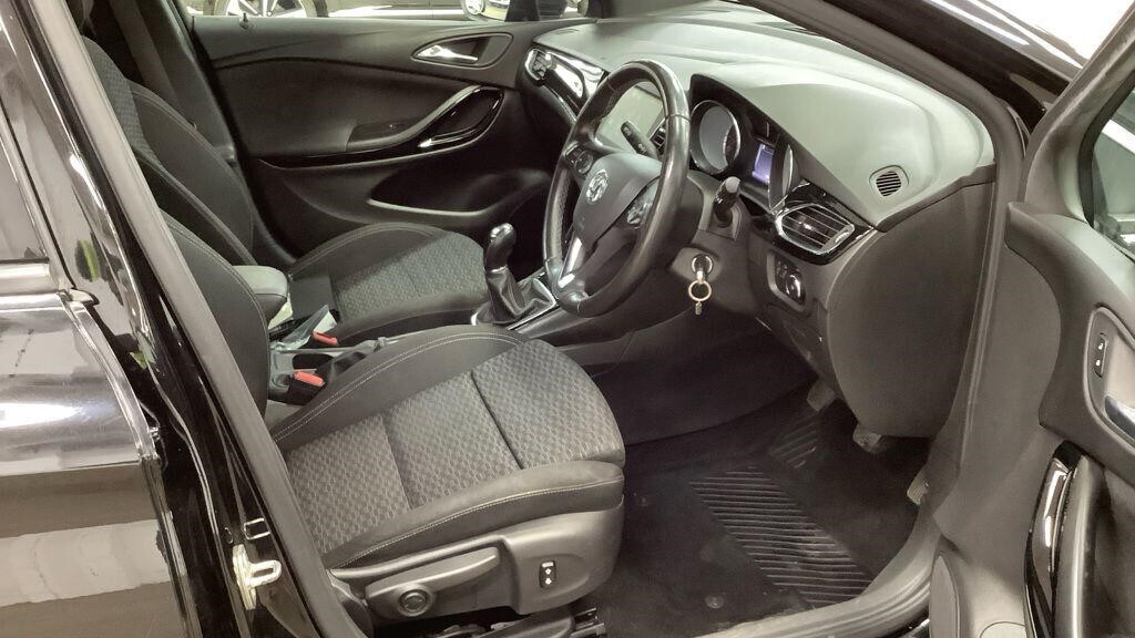 Used Vauxhall Astra 2018 for sale - 77897265: Photo 10