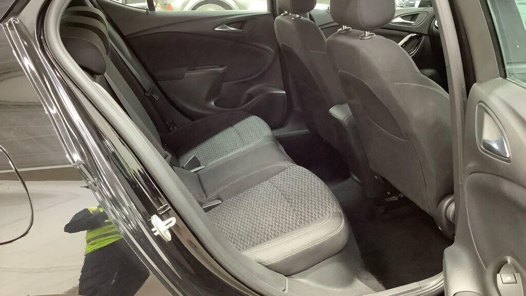 Used Vauxhall Astra 2018 for sale - 77897265: Photo 11