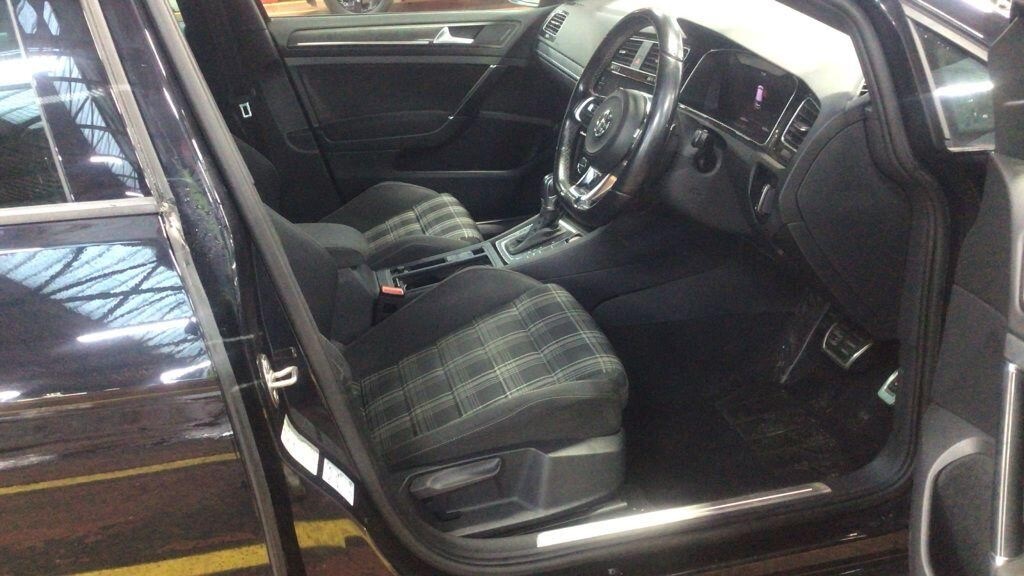 Used Volkswagen Golf 2019 for sale - 76908228: Photo 10