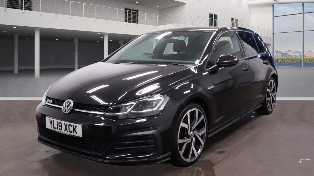 Used Volkswagen Golf 2019 for sale - 76908228: Photo 2