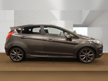 Used Ford Fiesta 2017 for sale - 78900958: Photo