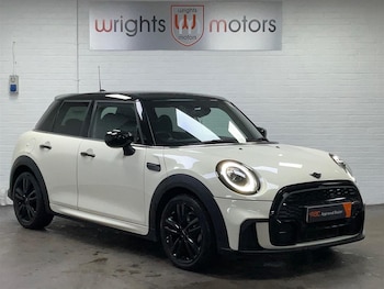 Used MINI Hatch 2022 for sale - 75570619: Photo