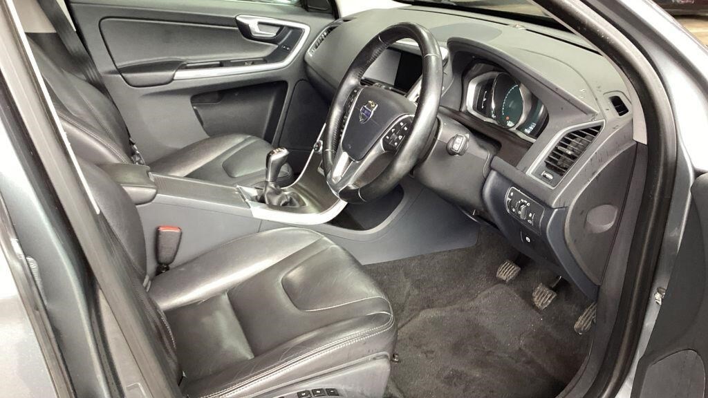 Used Volvo XC60 2015 for sale - 77319200: Photo 10