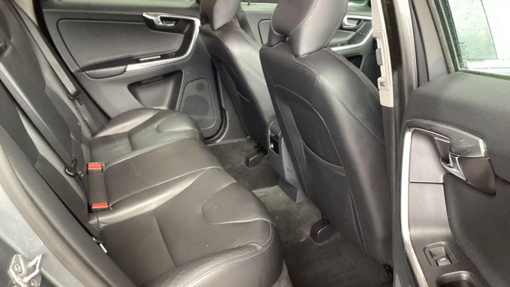 Used Volvo XC60 2015 for sale - 77319200: Photo 11