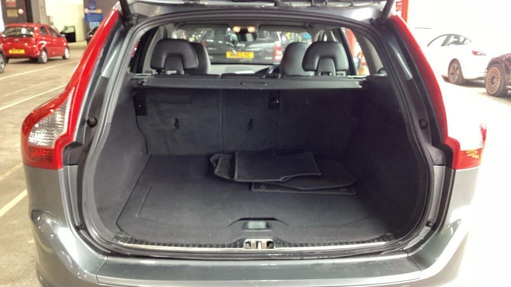 Used Volvo XC60 2015 for sale - 77319200: Photo 16