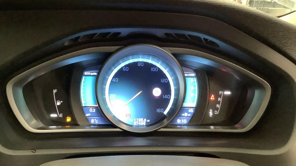 Used Volvo V40 2013 for sale - 77519522: Photo 14